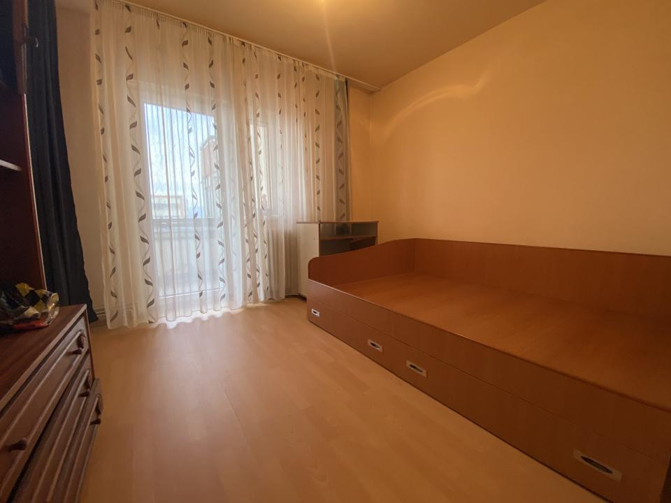 Apartament 4 camere decomandat 78mp Marasti 
