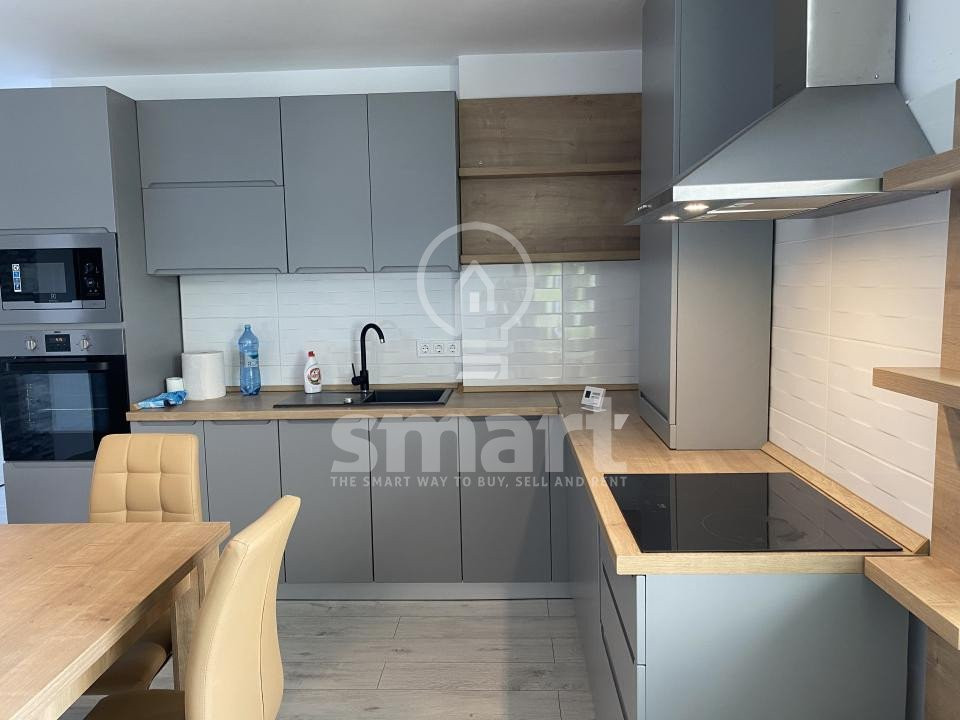 Apartament 3 camere cu parcare Floresti zona Vivo Razoare