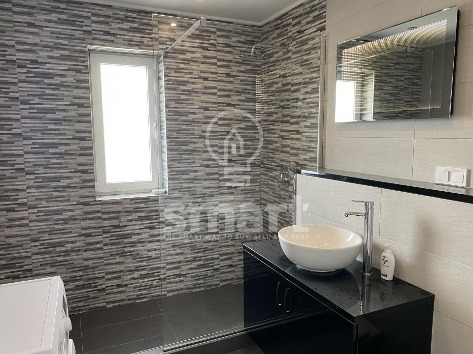 Apartament 3 camere cu parcare Floresti zona Vivo Razoare