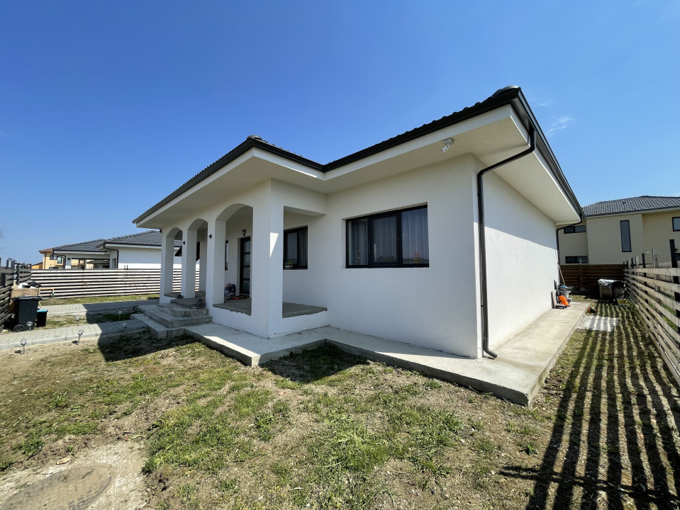 Casă individuală cochetă de vânzare în proximitatea Bosch Jucu