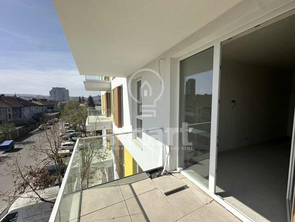 Apartament 3 camere BLOC NOU Semicentral