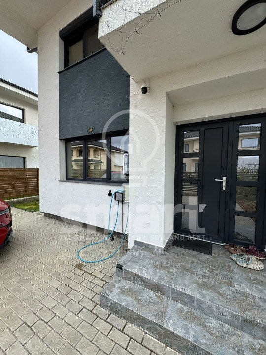 Casa individuala de inchiriat, finisata si mobilata modern, Dezmir