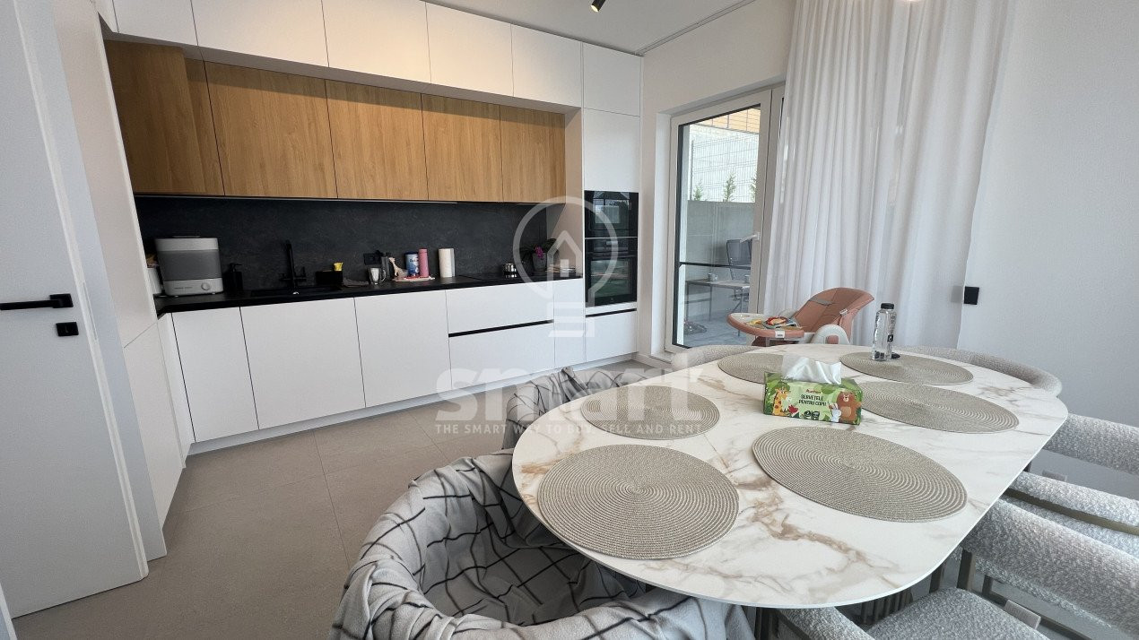 Duplex cu 4 camere, 178 mp utili, cu garaj, panoramă superbă, zona Voronet