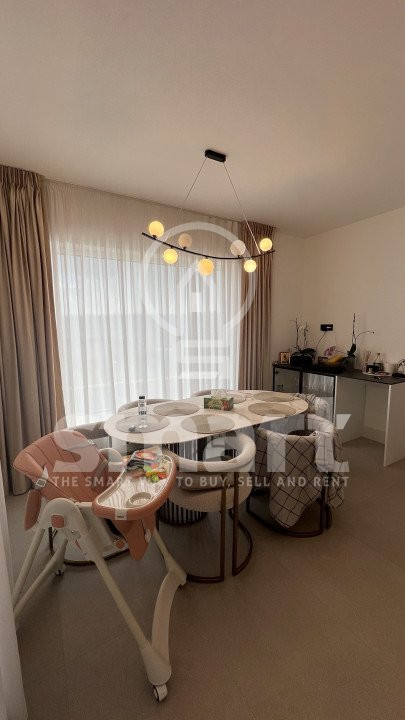 Duplex cu 4 camere, 178 mp utili, cu garaj, panoramă superbă, zona Voronet