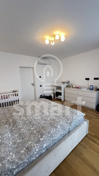 Duplex cu 4 camere, 178 mp utili, cu garaj, panoramă superbă, zona Voronet