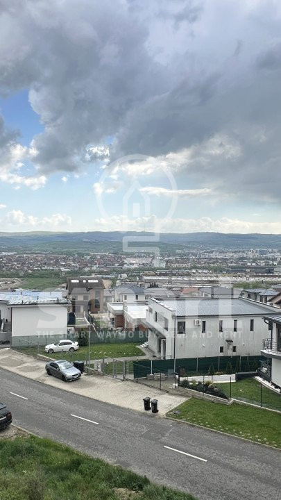 Duplex cu 4 camere, 178 mp utili, cu garaj, panoramă superbă, zona Voronet