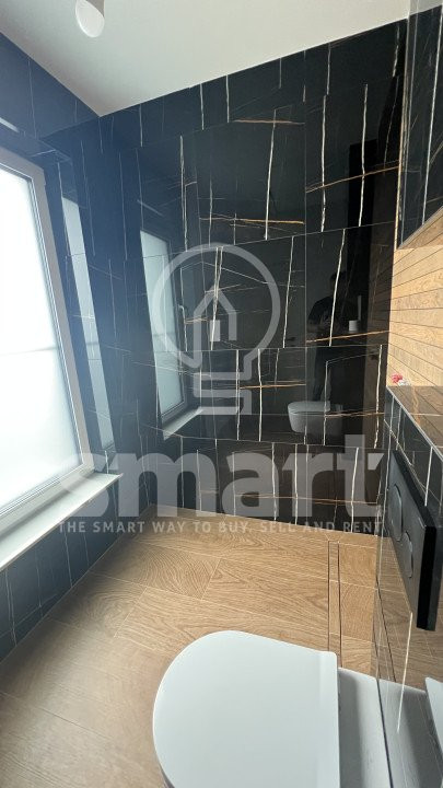 Duplex cu 4 camere, 178 mp utili, cu garaj, panoramă superbă, zona Voronet