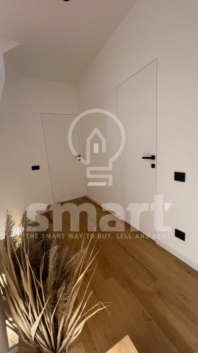 Duplex cu 4 camere, 178 mp utili, cu garaj, panoramă superbă, zona Voronet