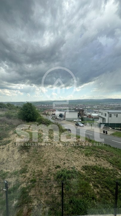 Duplex cu 4 camere, 178 mp utili, cu garaj, panoramă superbă, zona Voronet