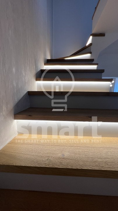 Duplex cu 4 camere, 178 mp utili, cu garaj, panoramă superbă, zona Voronet