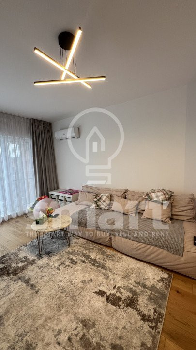 Duplex cu 4 camere, 178 mp utili, cu garaj, panoramă superbă, zona Voronet
