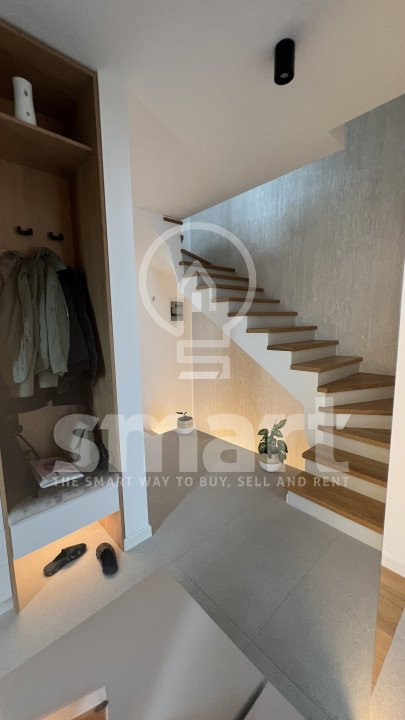 Duplex cu 4 camere, 178 mp utili, cu garaj, panoramă superbă, zona Voronet