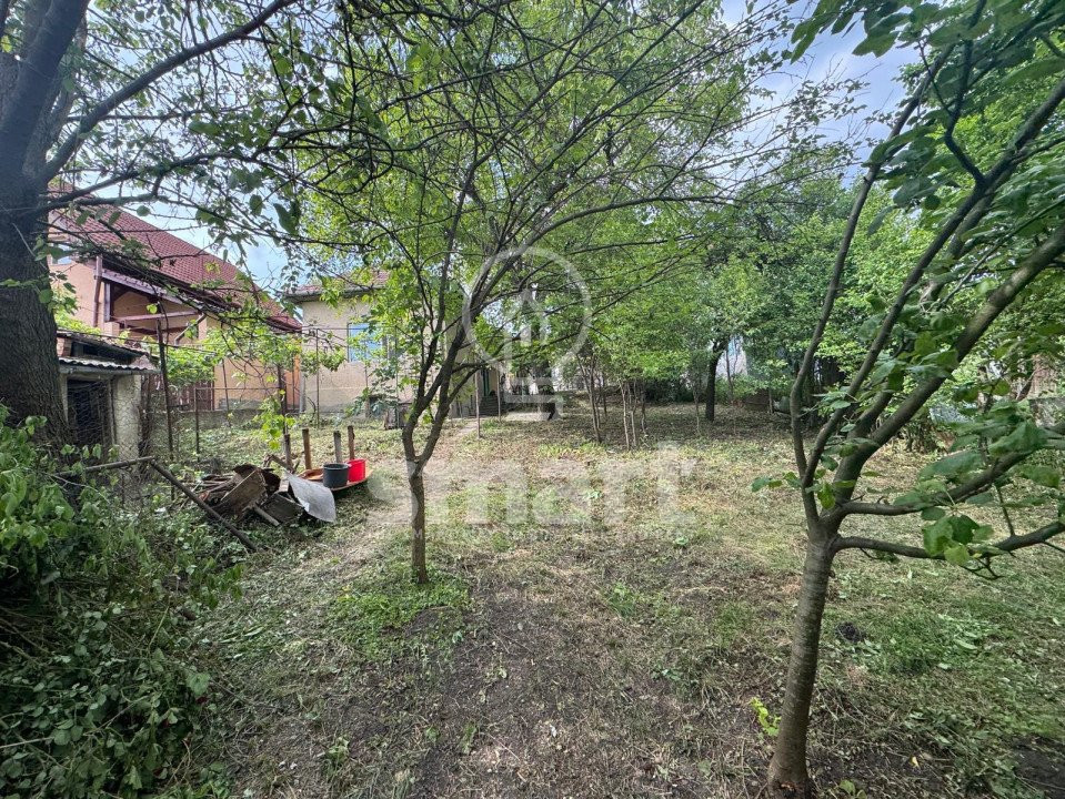 Casa si teren 975 mp Dambul Rotund