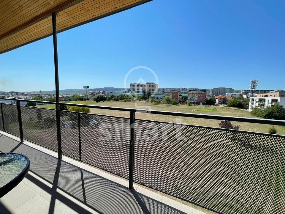 Apartament tip penthouse 4 camere  decomandat Zorilor 