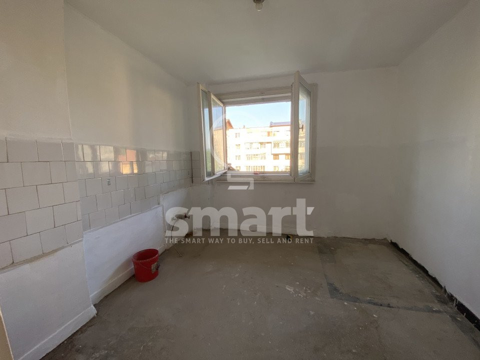 Apartament 3 camere etaj 2/4 zona Stadion Campulung Moldovenesc 0% comision