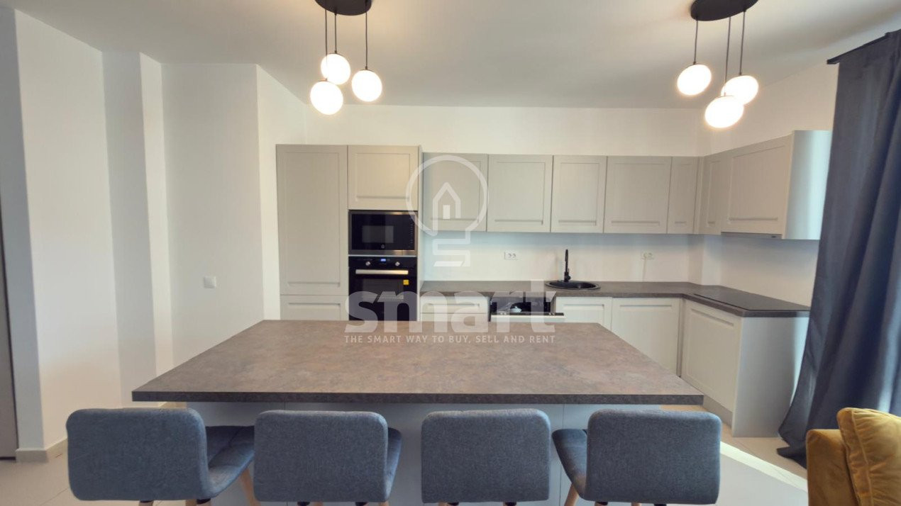 Apartament 3 camere zona Vivo + parcare