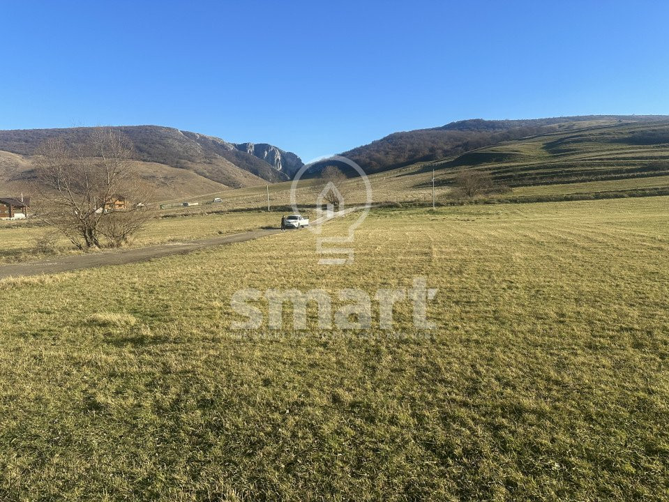 Teren intravilan cu priveliște spectaculoasă Petrești de Jos Cluj