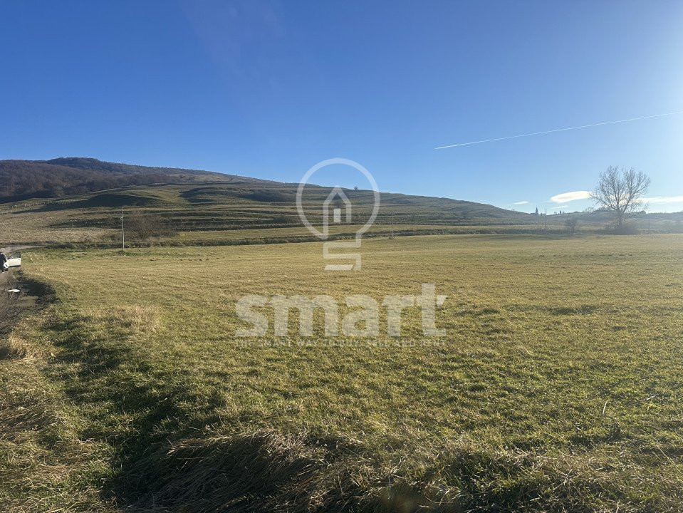 Teren intravilan cu priveliște spectaculoasă Petrești de Jos Cluj