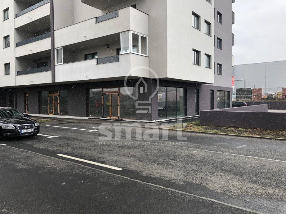 Spatiu comercial , parter de bloc nou, vitrina generoasa