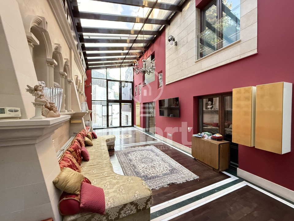 Casa cu 2 unitati locative 