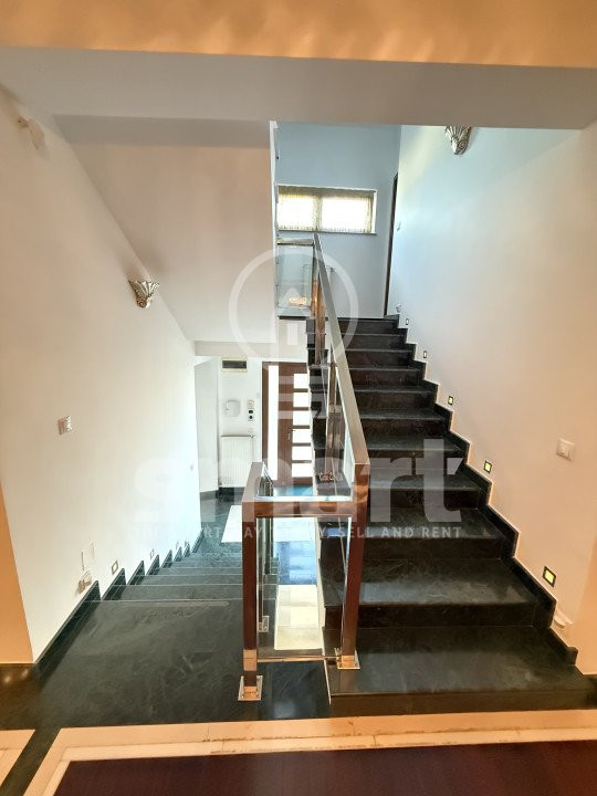 Casa cu 2 unitati locative 