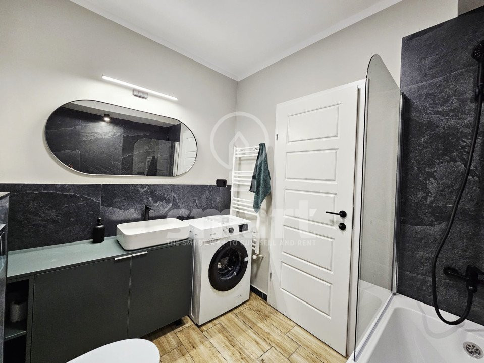 Apartament 3 camere ,terasa 9 mp. zona Terra + parcare 