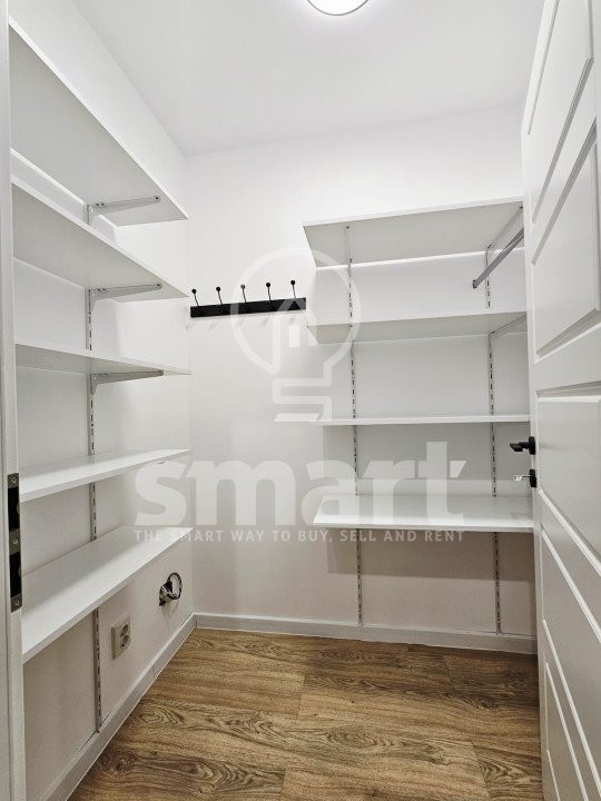 Apartament 3 camere ,terasa 9 mp. zona Terra + parcare 
