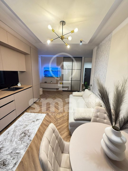 Apartament 3 camere ,terasa 9 mp. zona Terra + parcare 
