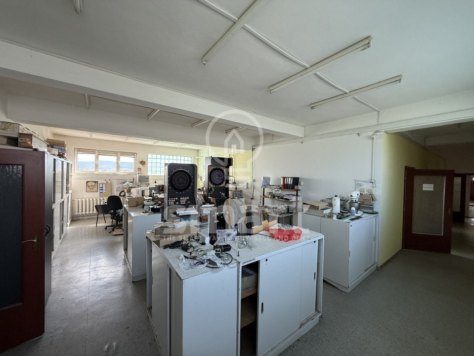 Spatiu Mixt productie birouri rezidential