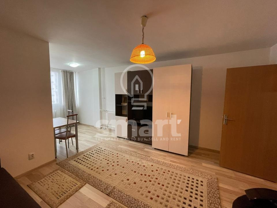 GARSONIERĂ DE ÎNCHIRIAT ZONA IULIUS MALL