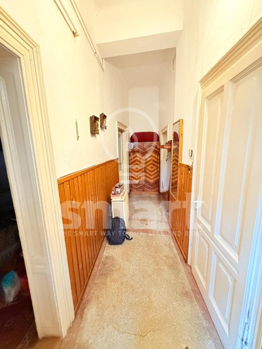 Casă în centrul istoric cu spațiu comercial și parcare proprie Zona 0