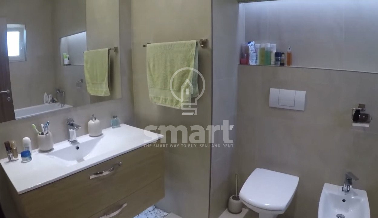 🏡 Casă individuală cu piscină | Borhanci | Stradă privată