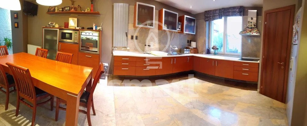 Casa 320mp in Buna Ziua utilata modern