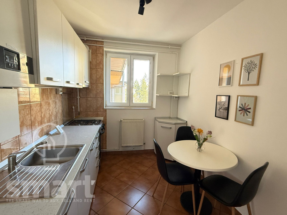 Apartament de inchiriat 2 camere decomandate parcare Complex Mercur Gheorgheni