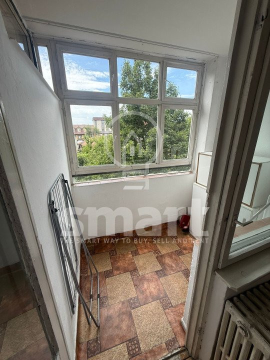 Garsoniera  finisata mobilata zona Semicentral