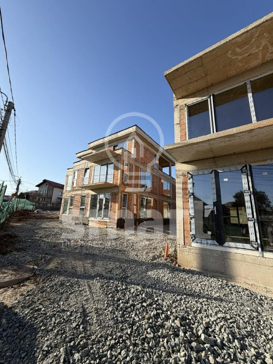 Apartament 4 camere , bloc tip vila, Eugen Ionesco