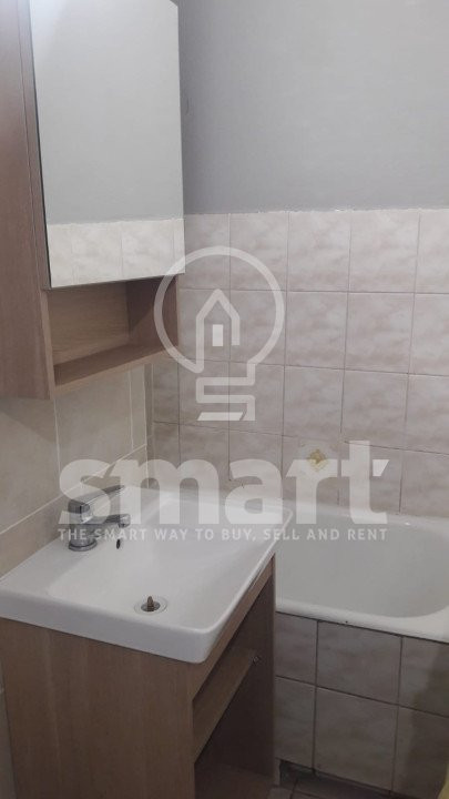 Garsonieră de vânzare 24 mp zona IRA str Răsăritului cu balcon