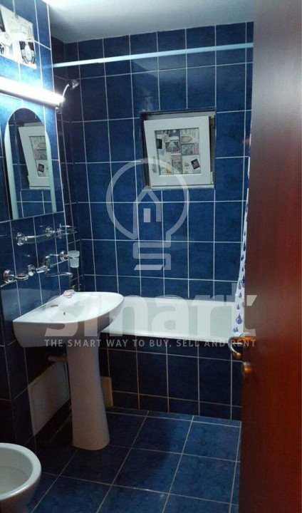 Apartament 2 camere decomandat etaj 3 balcon închis parcare zonă excelentă