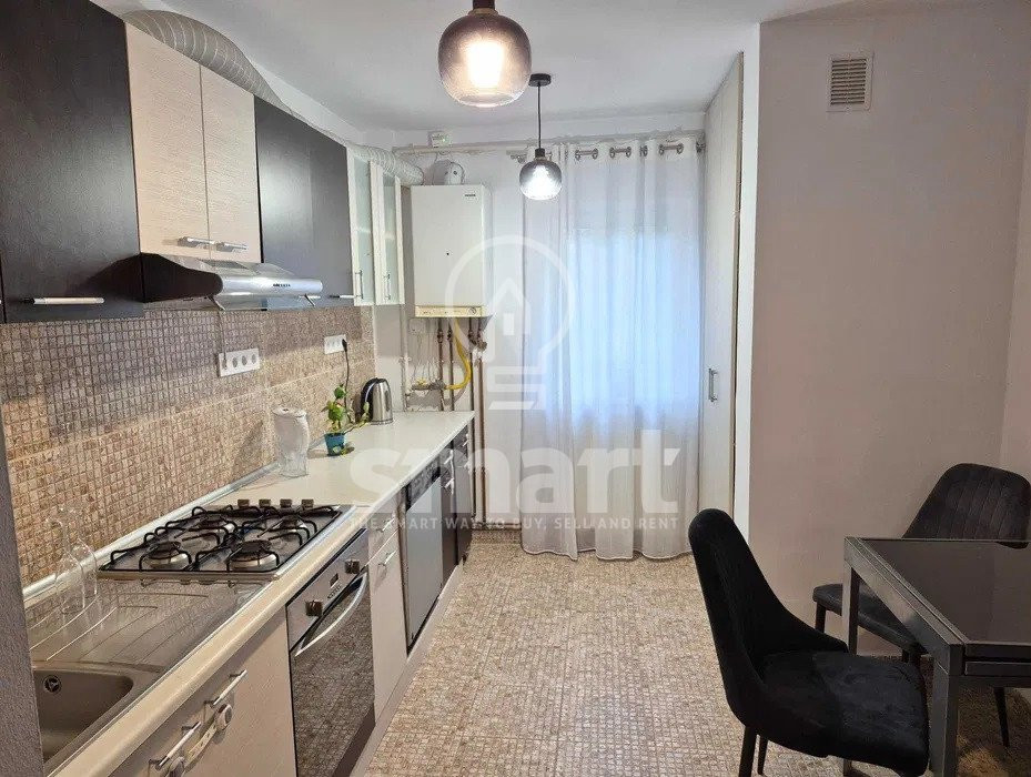 Apartament 3 camere str Cojocnei 