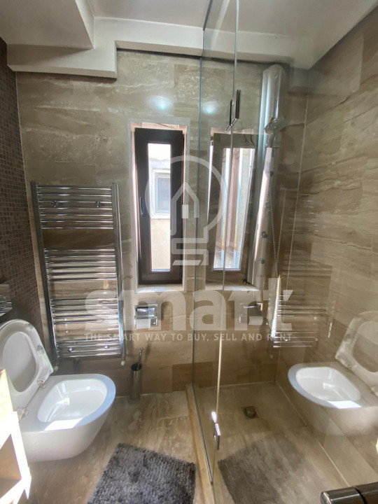 Apartament 3 camere centru Strada Republicii  Casa de Cultura parcare curte 