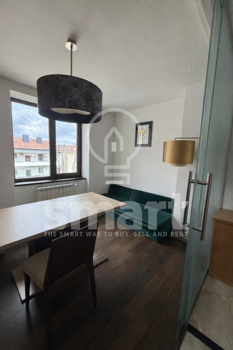 Apartament 3 camere centru Strada Republicii  Casa de Cultura parcare curte 