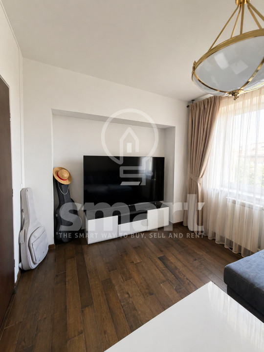 Apartament 3 camere centru Strada Republicii  Casa de Cultura parcare curte 