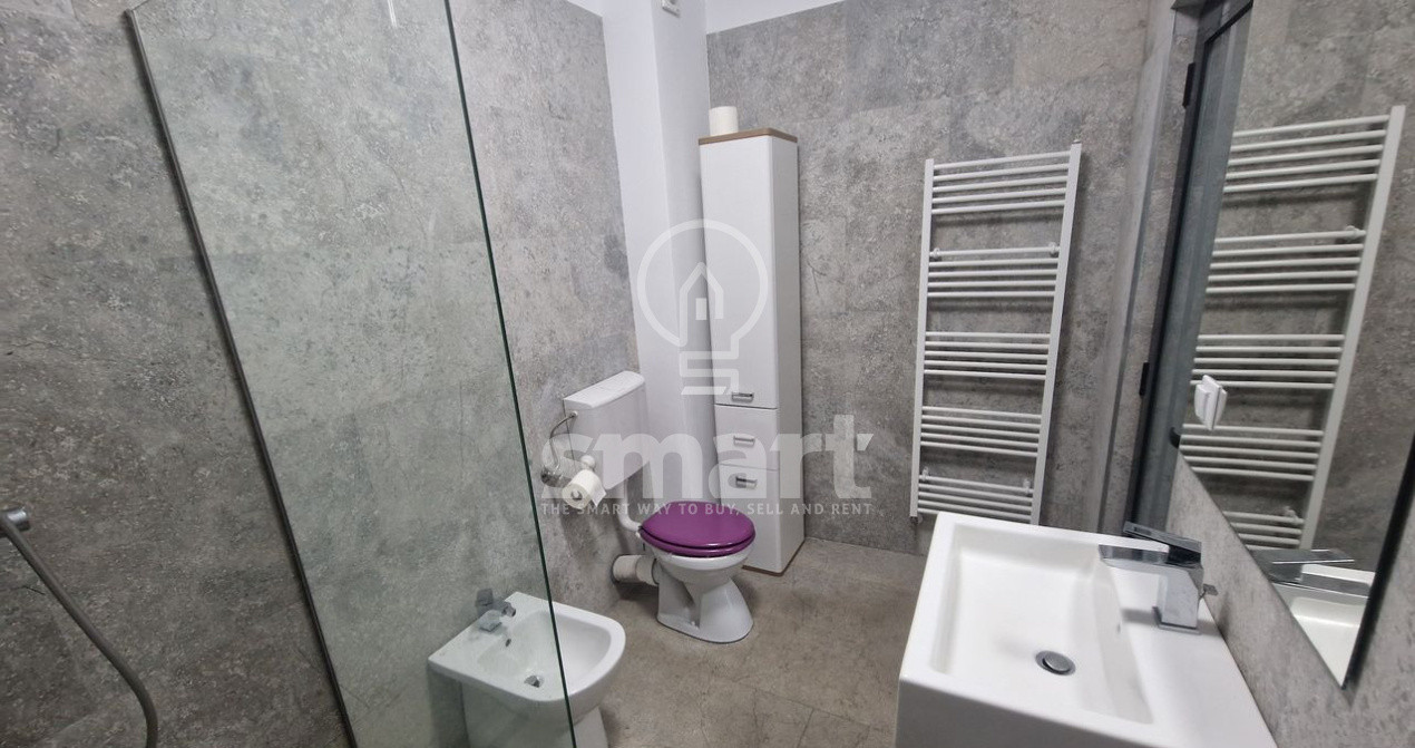 Apartament 2 camere modern zona Vivo prima inchiriere parcare inclusa
