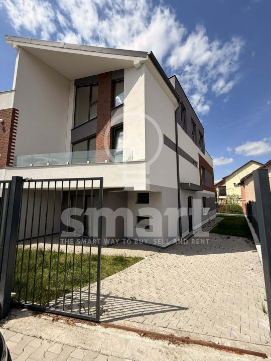 Duplex de vânzare 197 mp utili curte 241 mp Manastur zona Câmpului semifinisat 