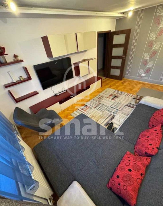 Apartament 3 camere de inchiriat Plopilor loc parcare prima inchiriere