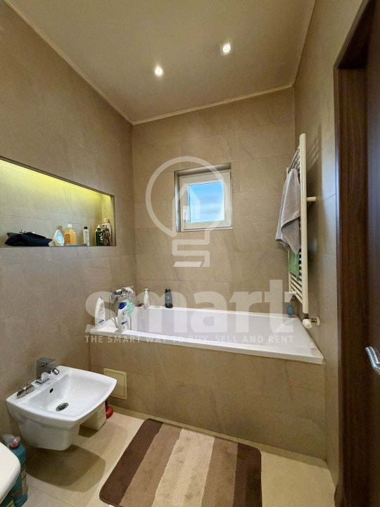 Casă individuală cu piscină Borhanci Stradă privată