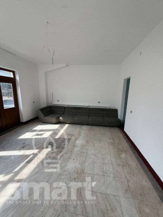 Spatiu Comercial 36 mp
