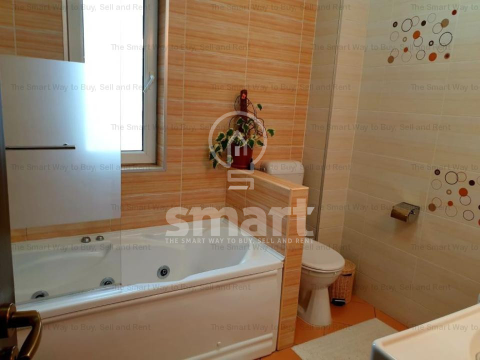 Apartament cu 4 camere in Buna Ziua