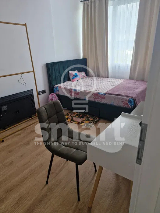 Apartament 3 camere de inchiriat curte privata parcare proprie zona linistita
