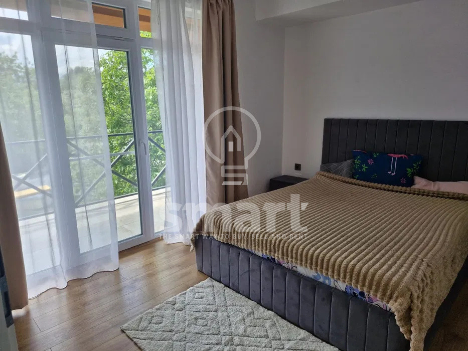 Apartament 3 camere de inchiriat curte privata parcare proprie zona linistita